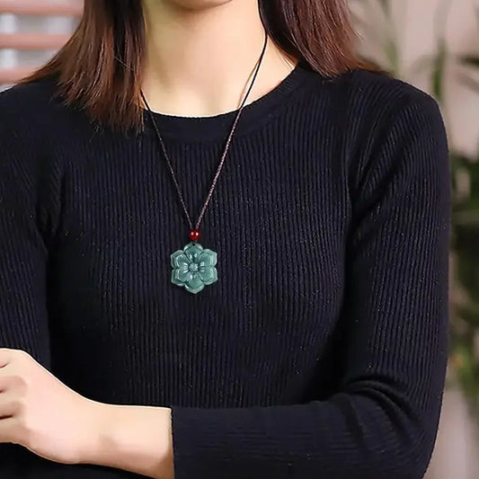 Jadeite Flower Pendant set